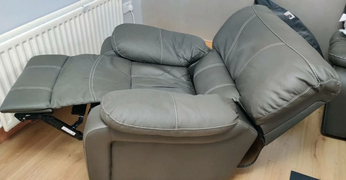 Electric Recliner - Image 1