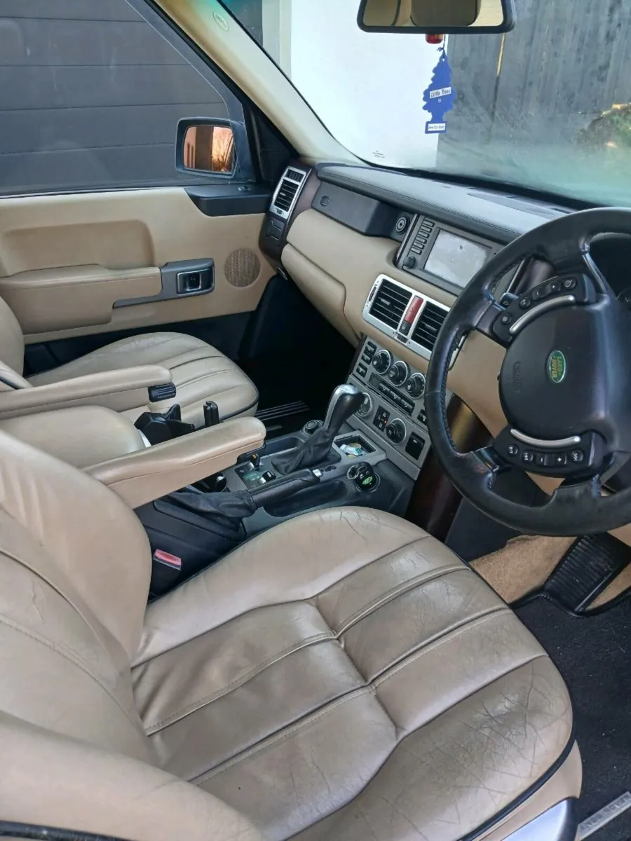 Range Rover Vogue - Image 2