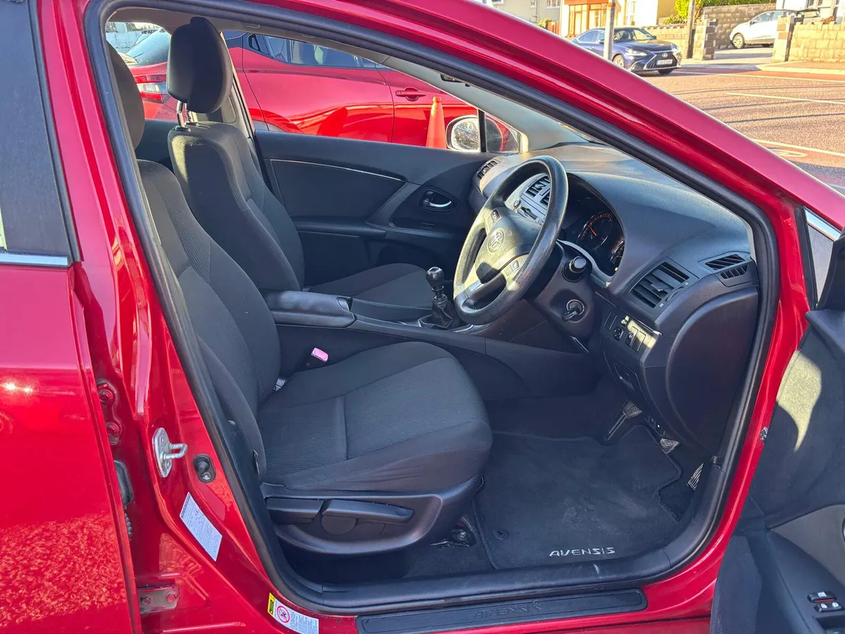 Toyota Avensis 2011  diesel  new  nct  spotless - Image 4