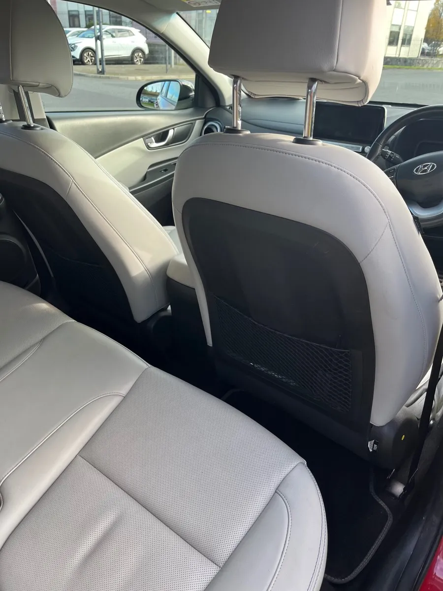 Hyundai KONA 2022 - Image 3