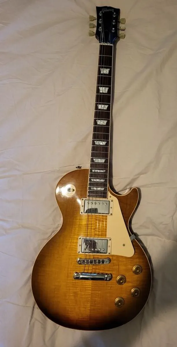 2004 Gibson standard - Image 1