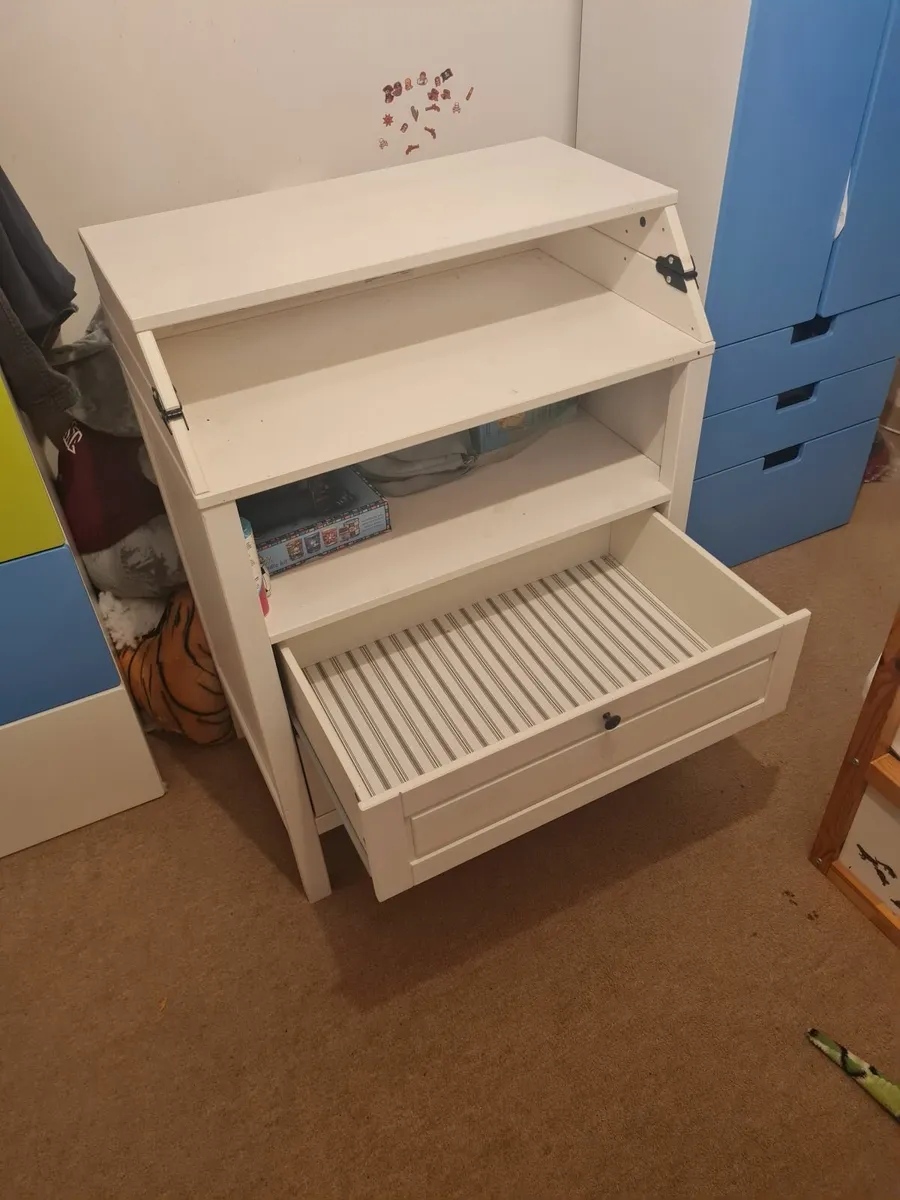Changing Table / Chest of Drawers - Image 3