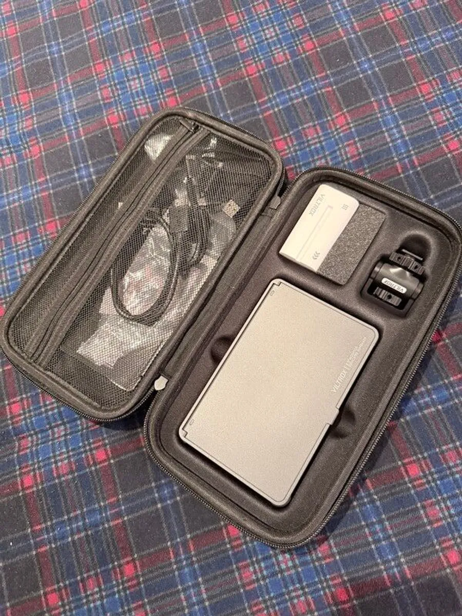 Viltrox DC-X FHD 2000 Nits - 6" - Image 1