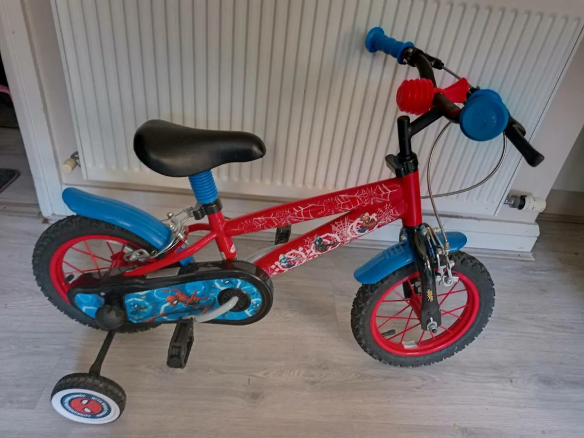 Kids spider man bike size 12 inch wheels - Image 1