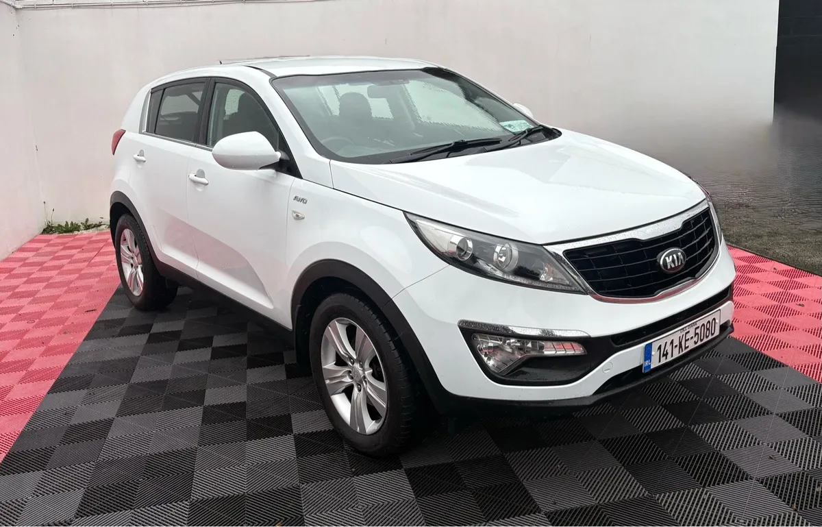 141 Kia sportage 2.0crdi 4wd Nct 11/26 1 owner - Image 3