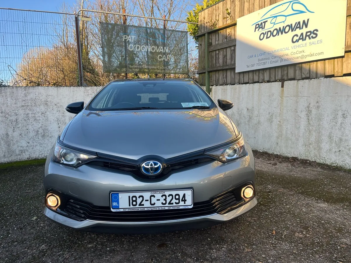 2018 Auris Luna sport hybrid - Image 2