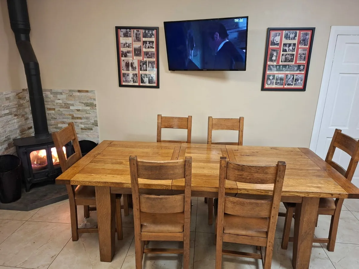 Kitchen Table - Image 4