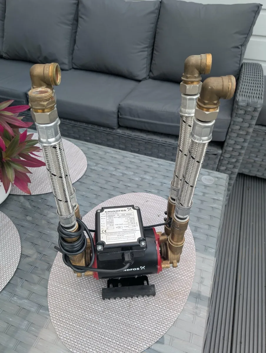 GRUNDFOS high pressure water pump 3 BAR - Image 1