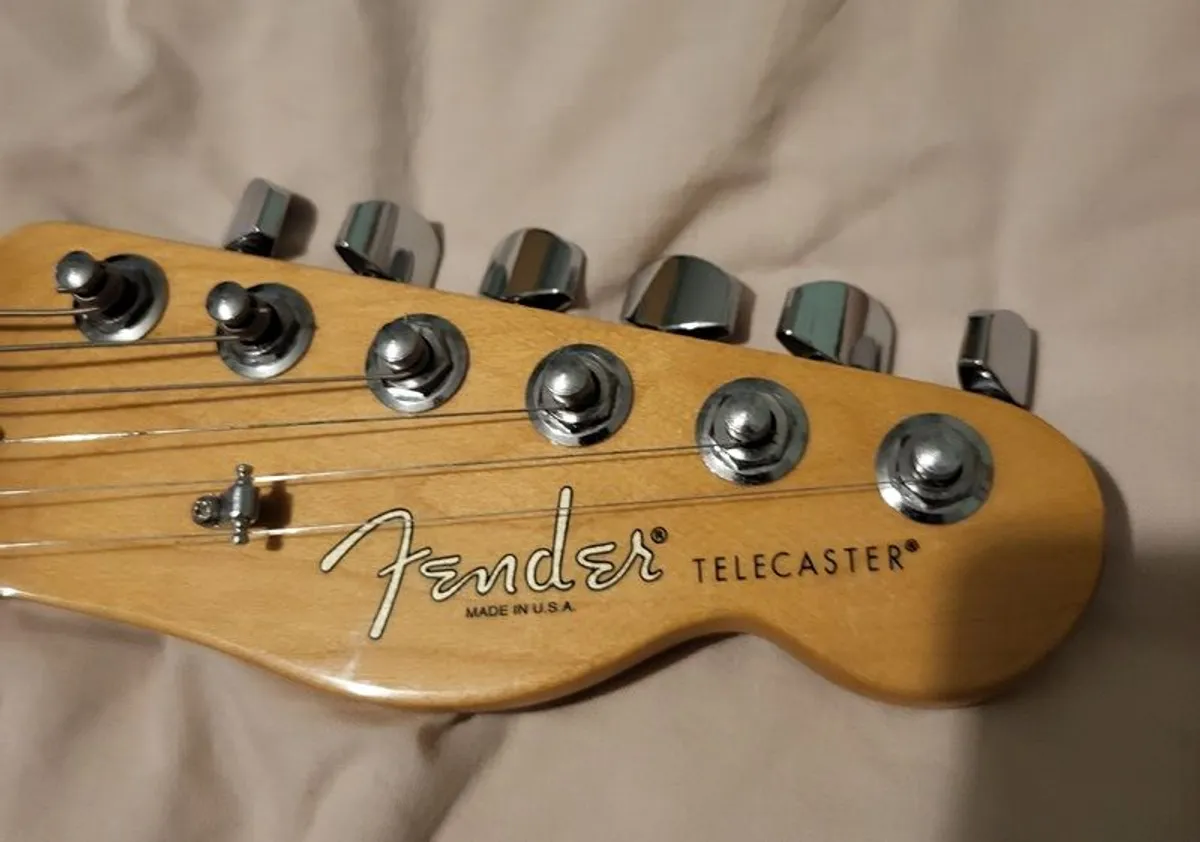 2016 Fender Stratocaster American - Image 4