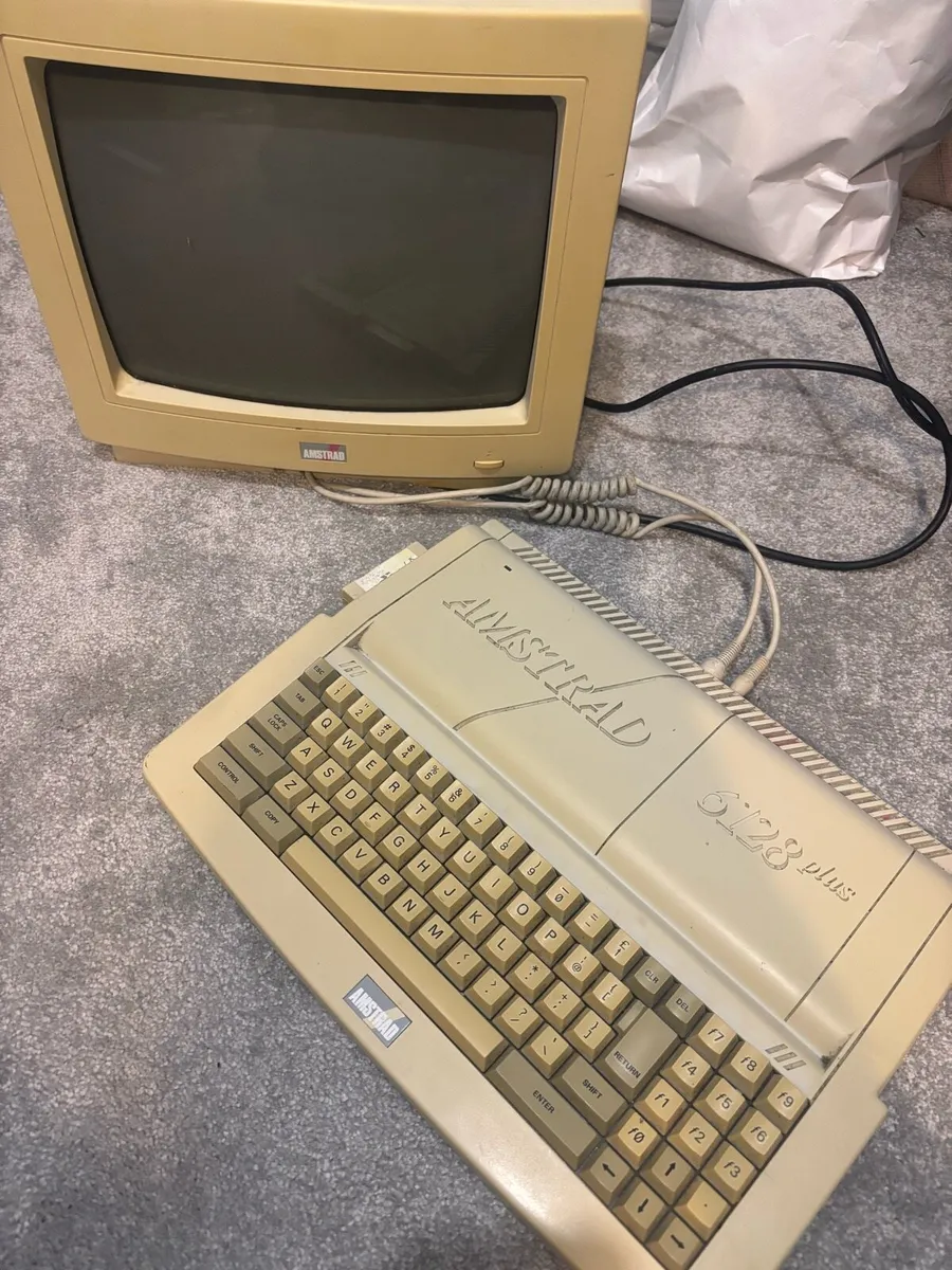 Amstrad 6128 plus - Image 1
