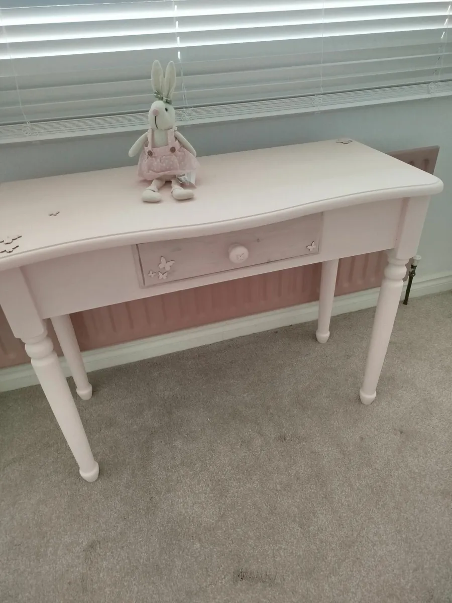 Desk and chair - Image 2