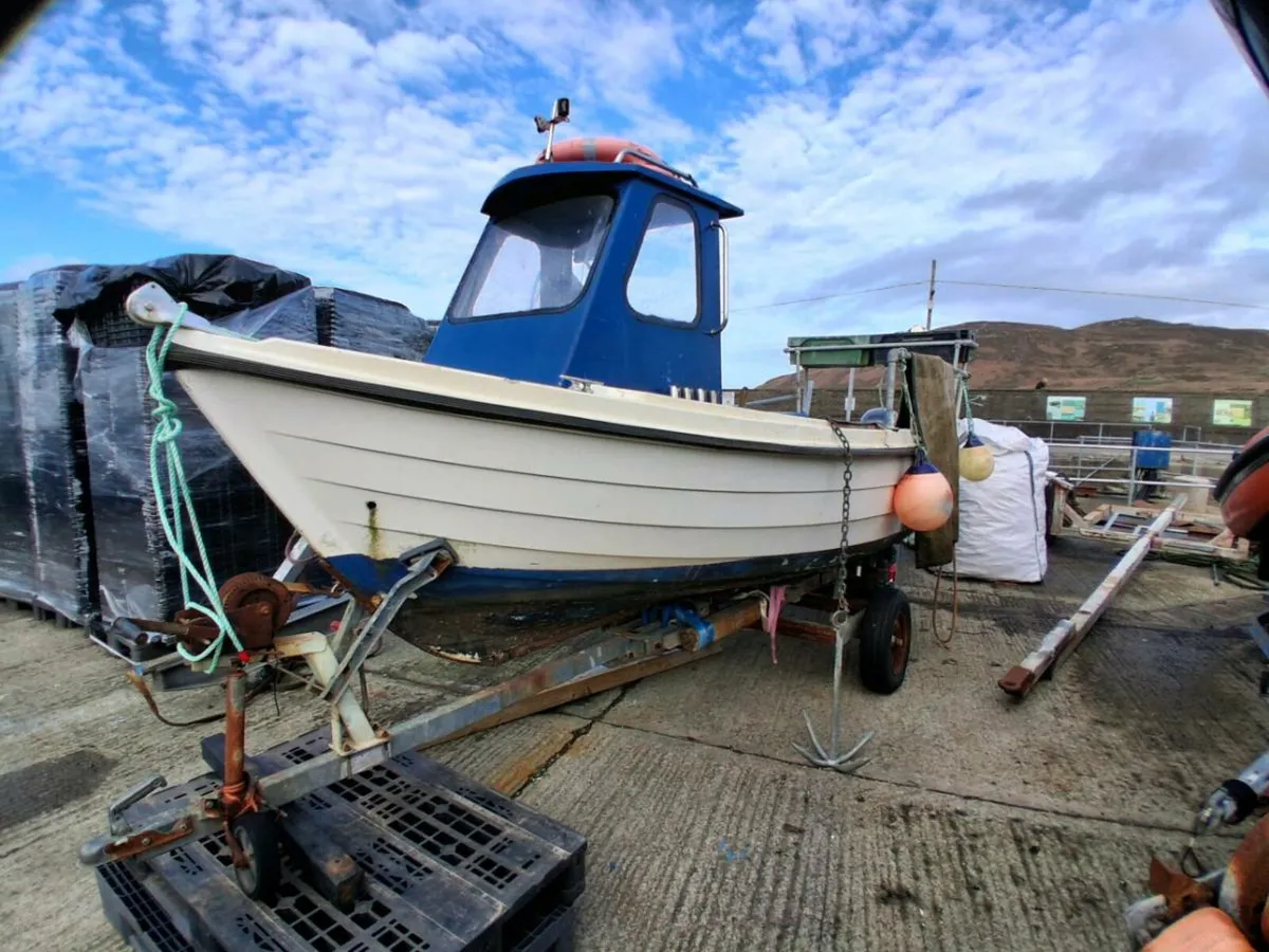 19ft boat and licence - Image 2
