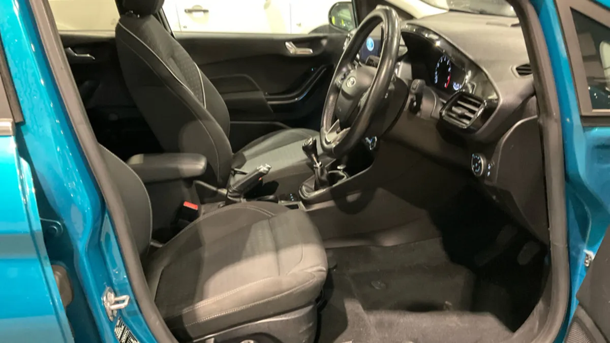 2017 Ford Fiesta TITANIUM 1.0 Petrol - Image 3