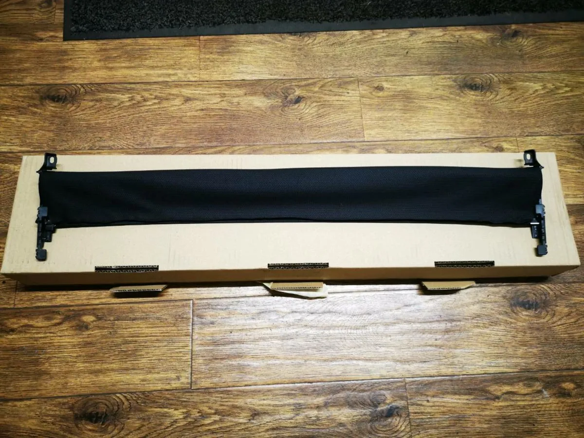 Genuine VW Arteon roller blind - Image 2