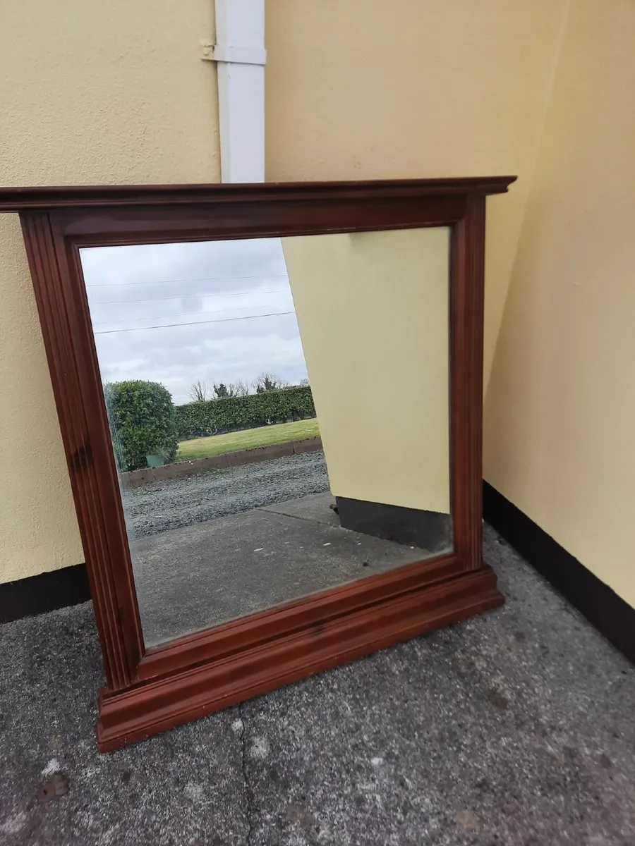 Large antique mirror - Image 1