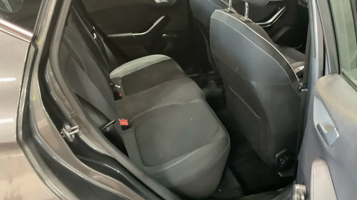 2018 Ford Fiesta 1.1 Petrol ZETEC - Image 4