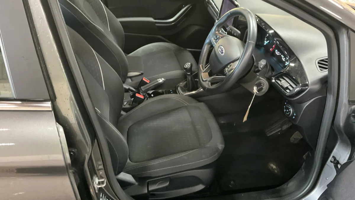 2018 Ford Fiesta 1.1 Petrol ZETEC - Image 3