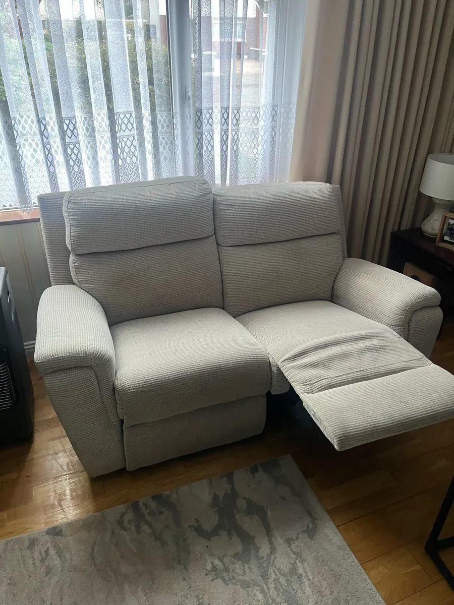 2 seater and matching 1 seater recliner - Image 2