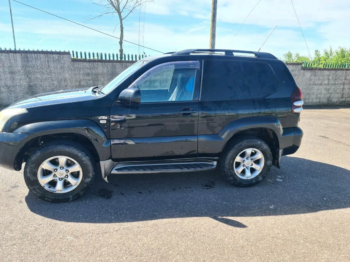 2006 toyota landcruiser - Image 2