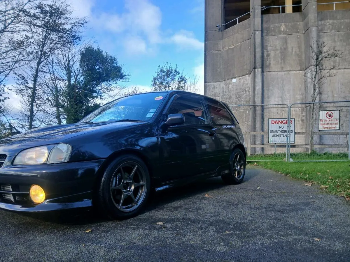 TOYOTA STARLET GLANZA TURBO - Image 3