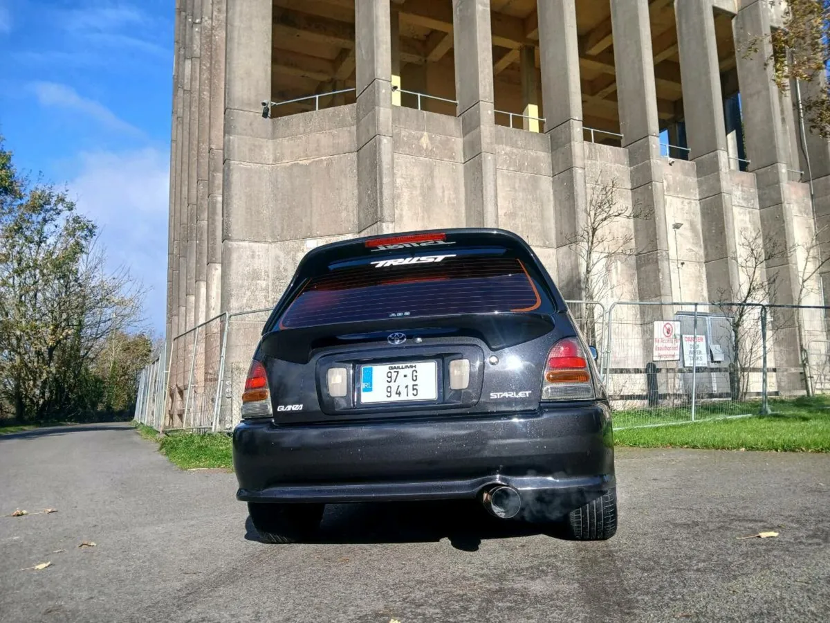TOYOTA STARLET GLANZA TURBO - Image 4