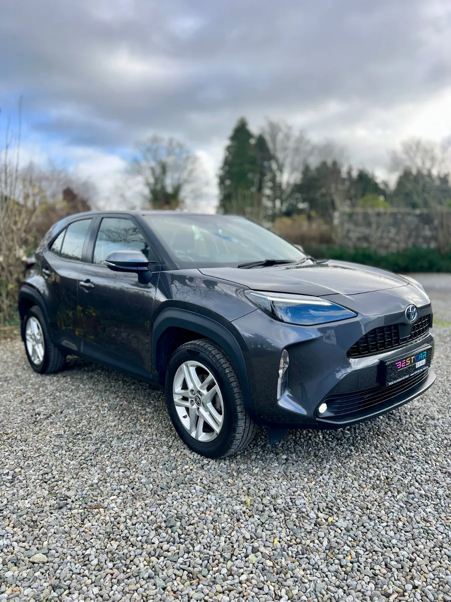 2021 Toyota Yaris Cross 1.5 Hybrid Luna Auto - Image 2