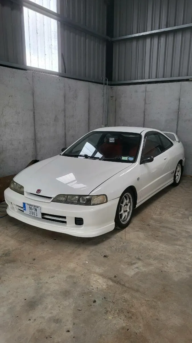 Dc2 integra type r - Image 1