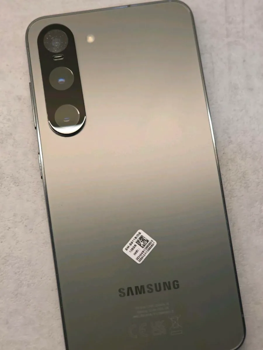 Samsung S23 Phone - Image 2