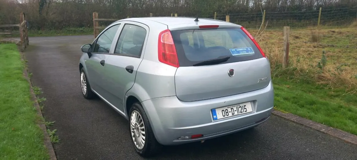 Fiat Punto 1.2 petrol - Image 3