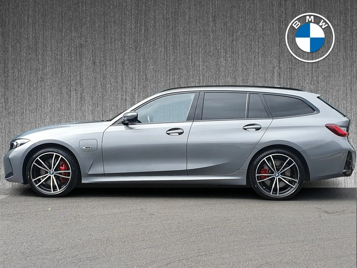 BMW 3-Series 330e M Sport Touring - Image 4