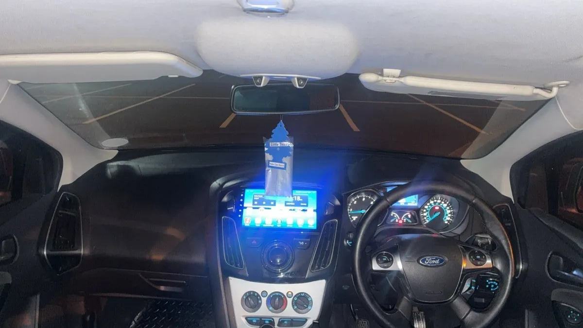 2012 ford focus zetec S - Image 2