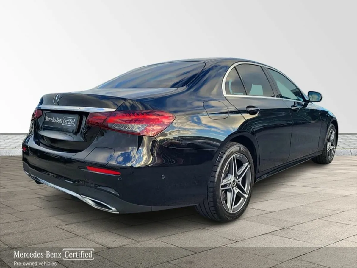 Mercedes-Benz E-Class E300e PHEV AMG Line AUTO *(P - Image 4
