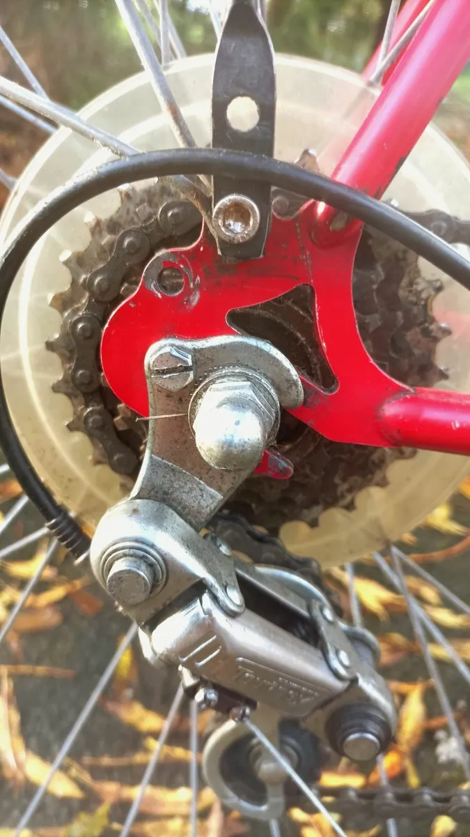 Vintage Triumph touring bicycle - Image 3