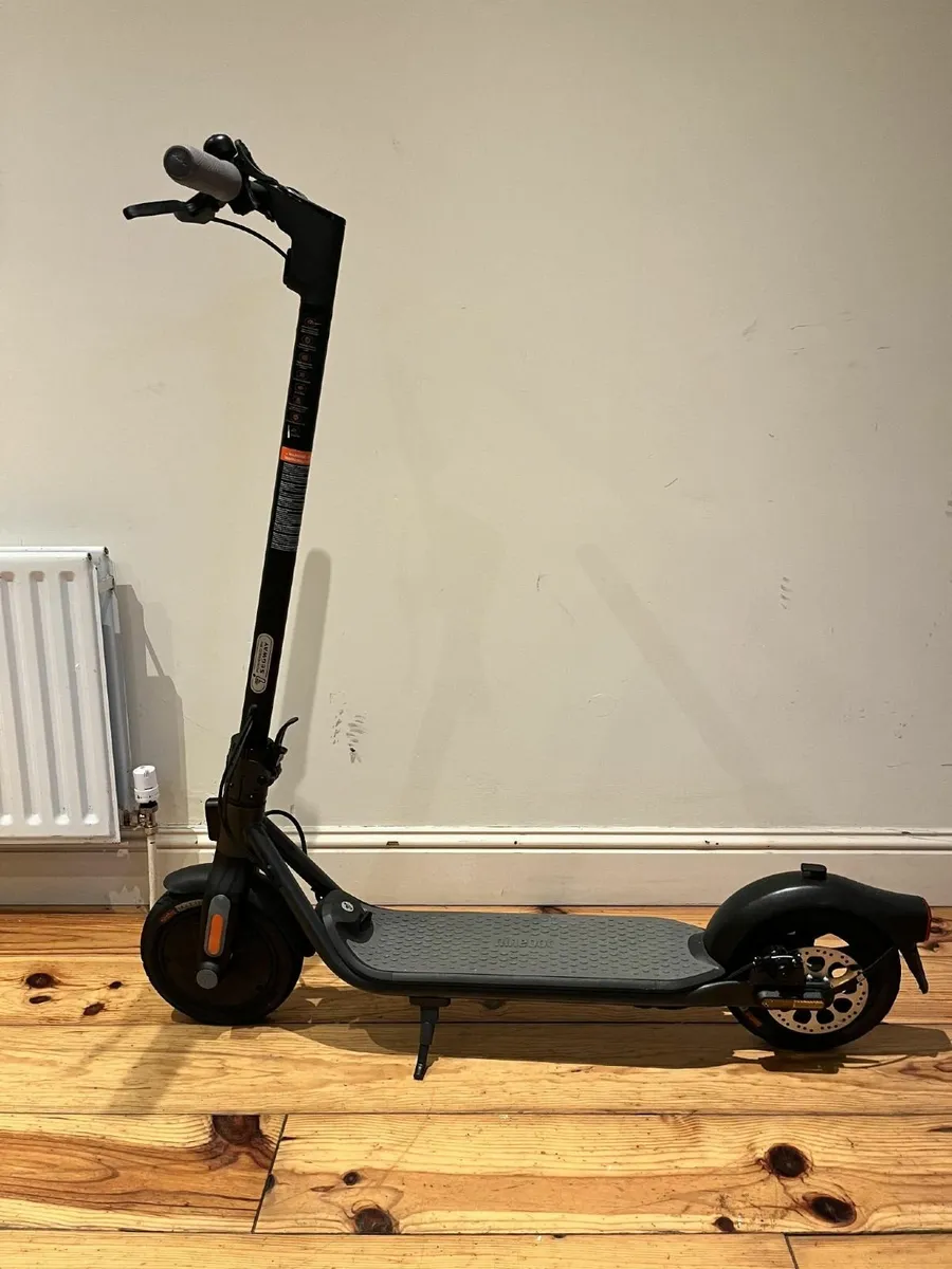 KICKSCF25 Ninebot F25E by Segway - Image 1