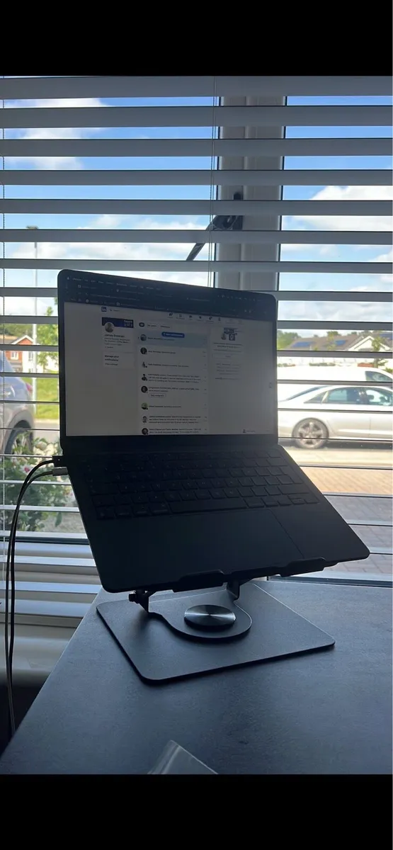 MacBook Air M3 2024 - Image 1