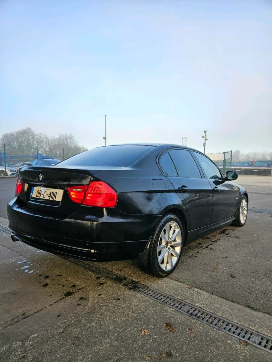 BMW 3-Series 318D ES - Image 2