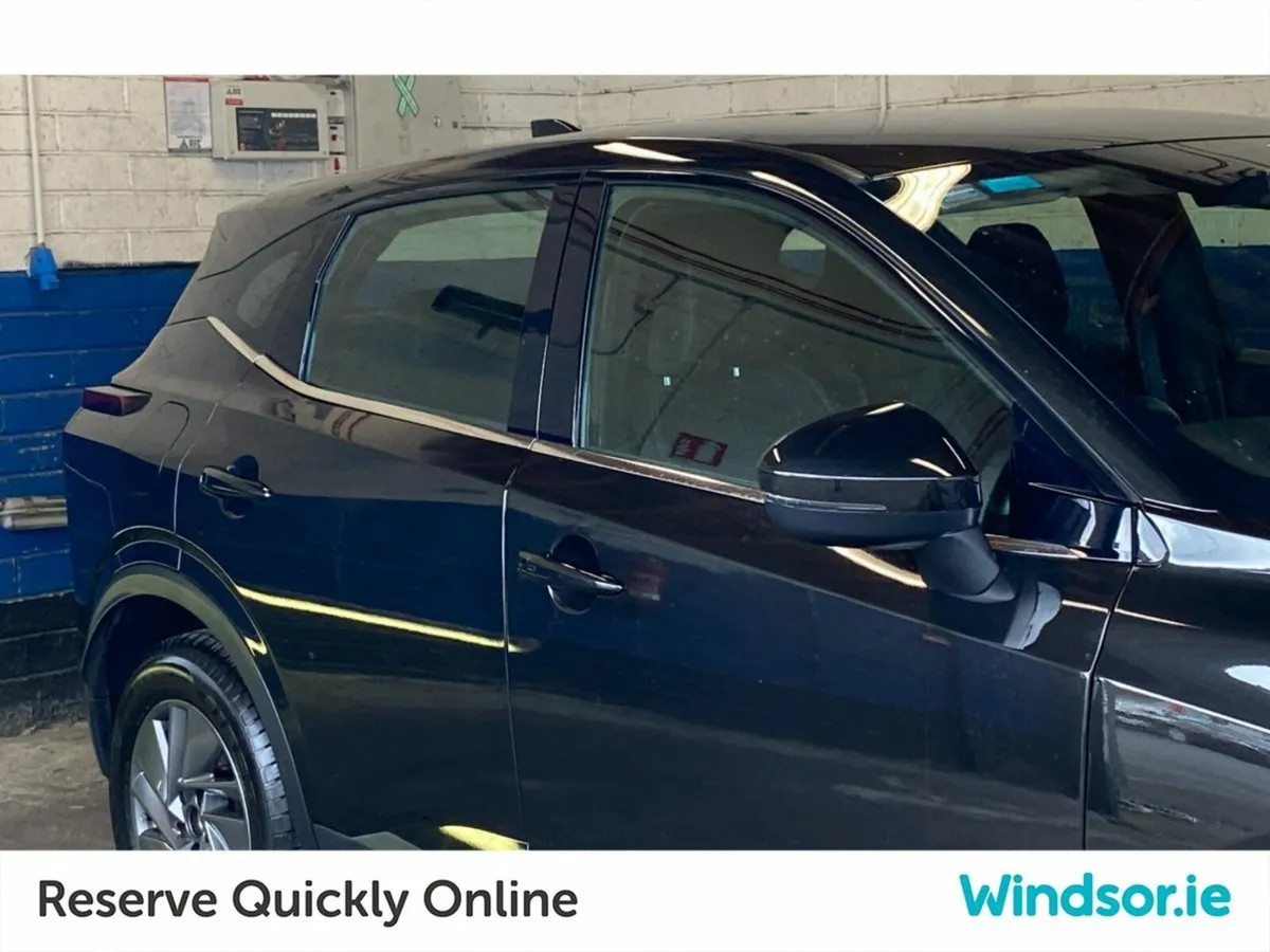 Nissan Qashqai 1.3 PET MILD HYBRID SV - Image 3