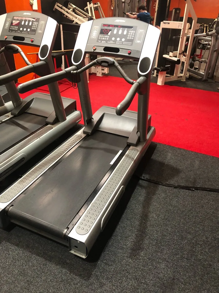 Lifefitness treadmill - Image 3