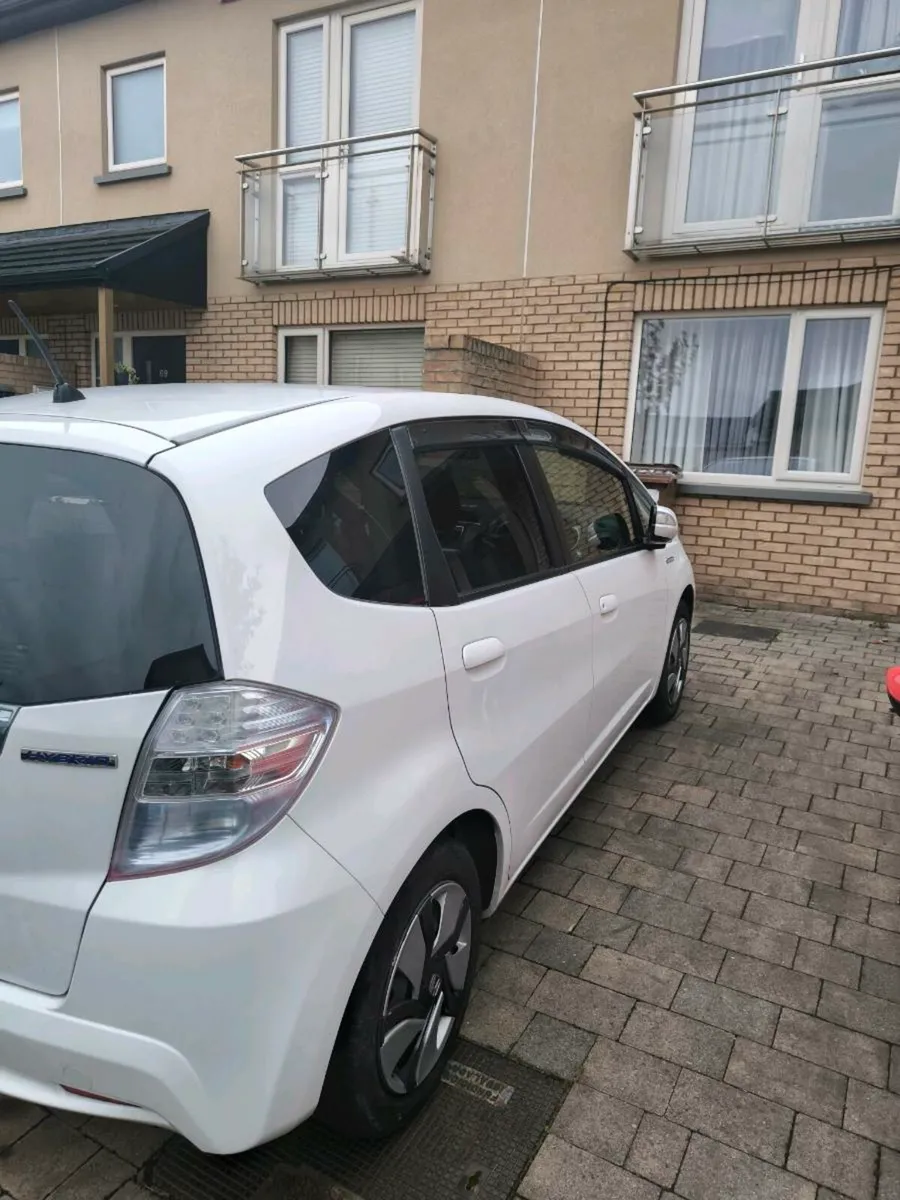 Auto Honda Fit Low miles 100k km - Image 2