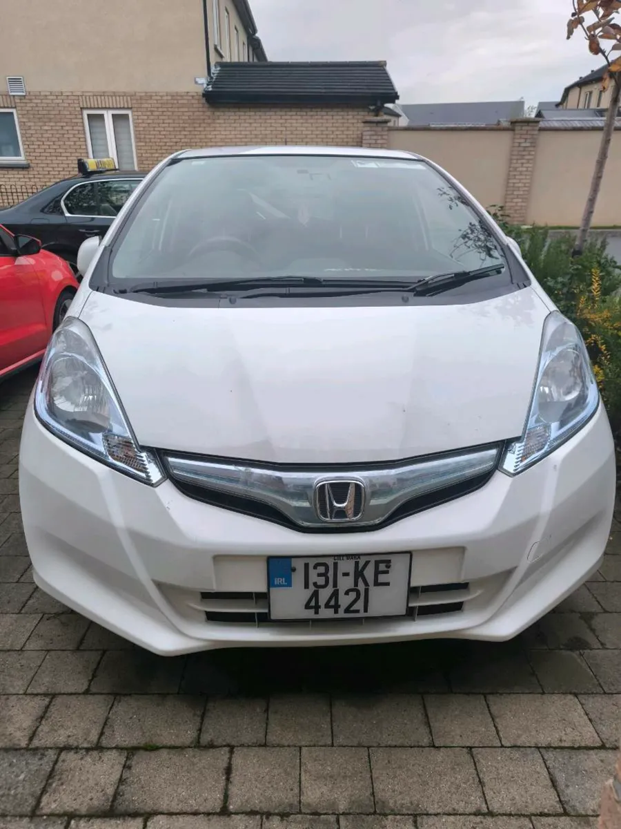 Auto Honda Fit Low miles 100k km - Image 4