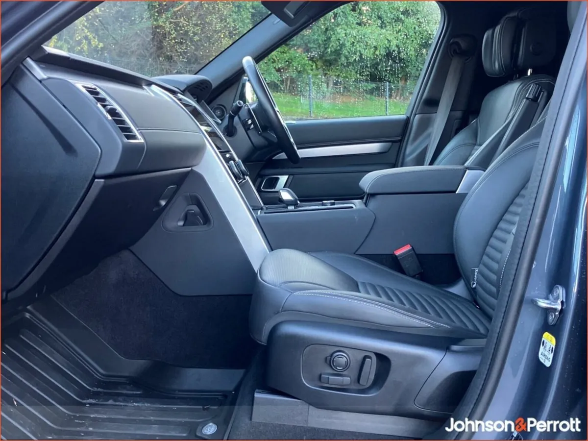 Land Rover Discovery DISCOVERY 3.0 D350 DYNAMIC HS - Image 4