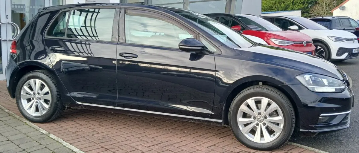 Volkswagen Golf Comfortline 1.0 TSI 115HP **PARKIN - Image 2