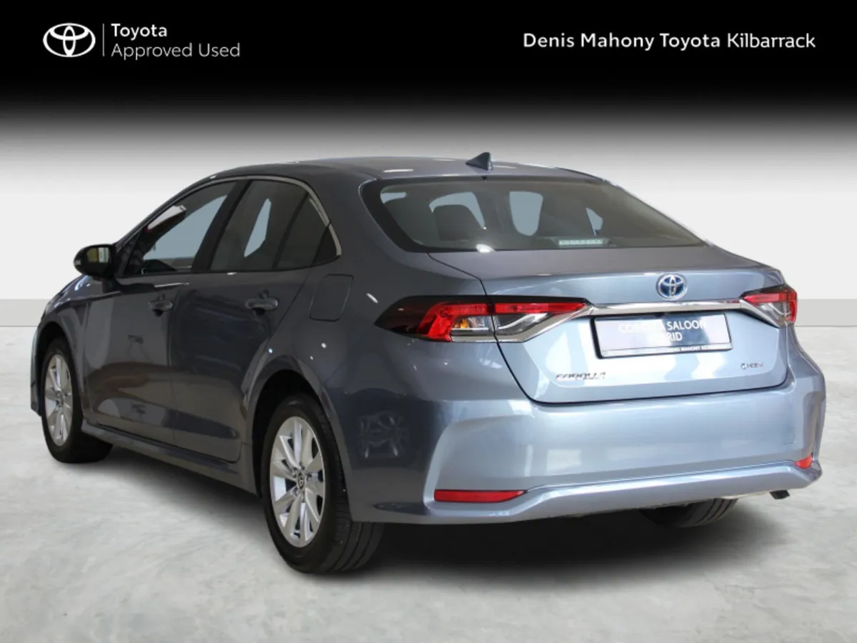 Toyota Corolla Saloon - Image 2