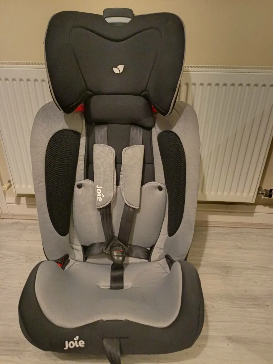 Joie i-bold isofix kids car seat. - Image 1