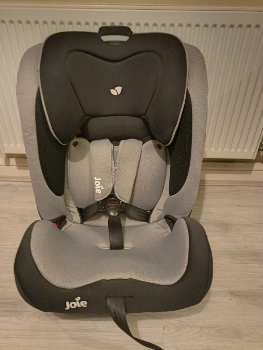 Joie i-bold isofix kids car seat. - Image 2