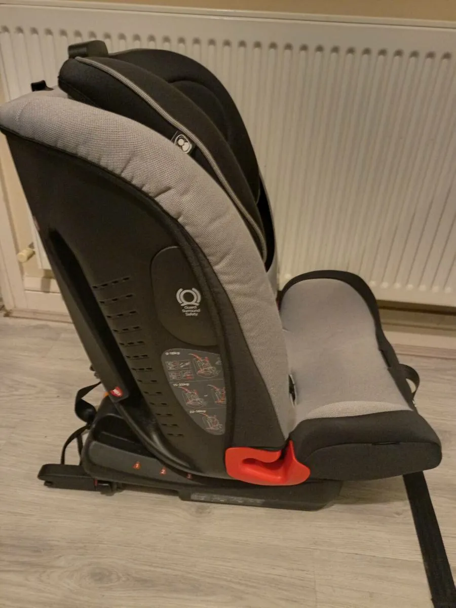 Joie i-bold isofix kids car seat. - Image 4