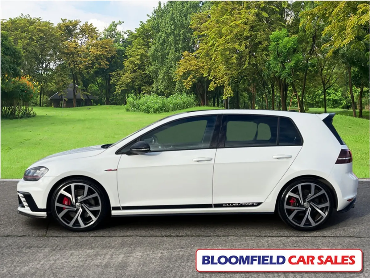 Volkswagen Golf CLUBSPORT , DSG // LOW MILEAGE - Image 4
