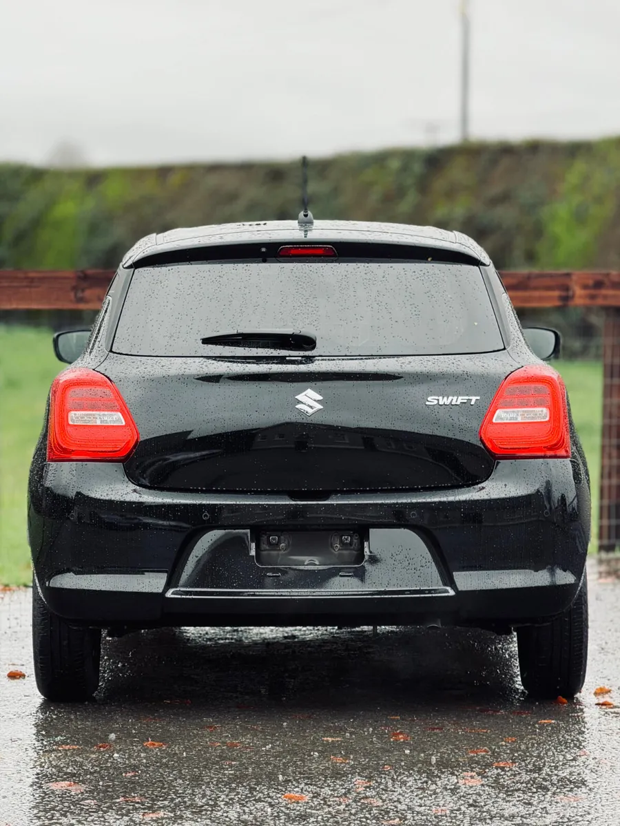 🌟Suzuki Swift 2022 Automatic 🌟 - Image 3