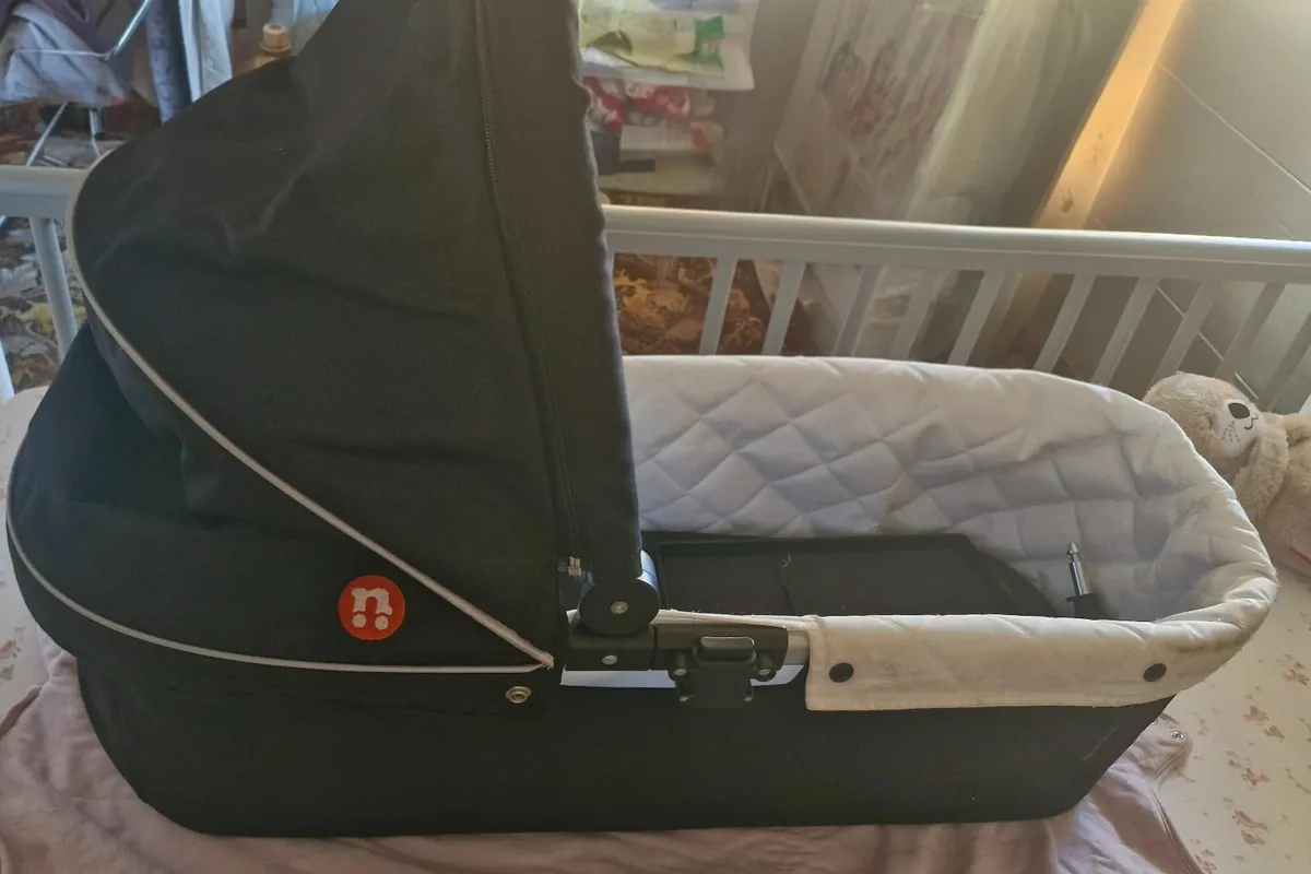 Carry Cots - Image 2