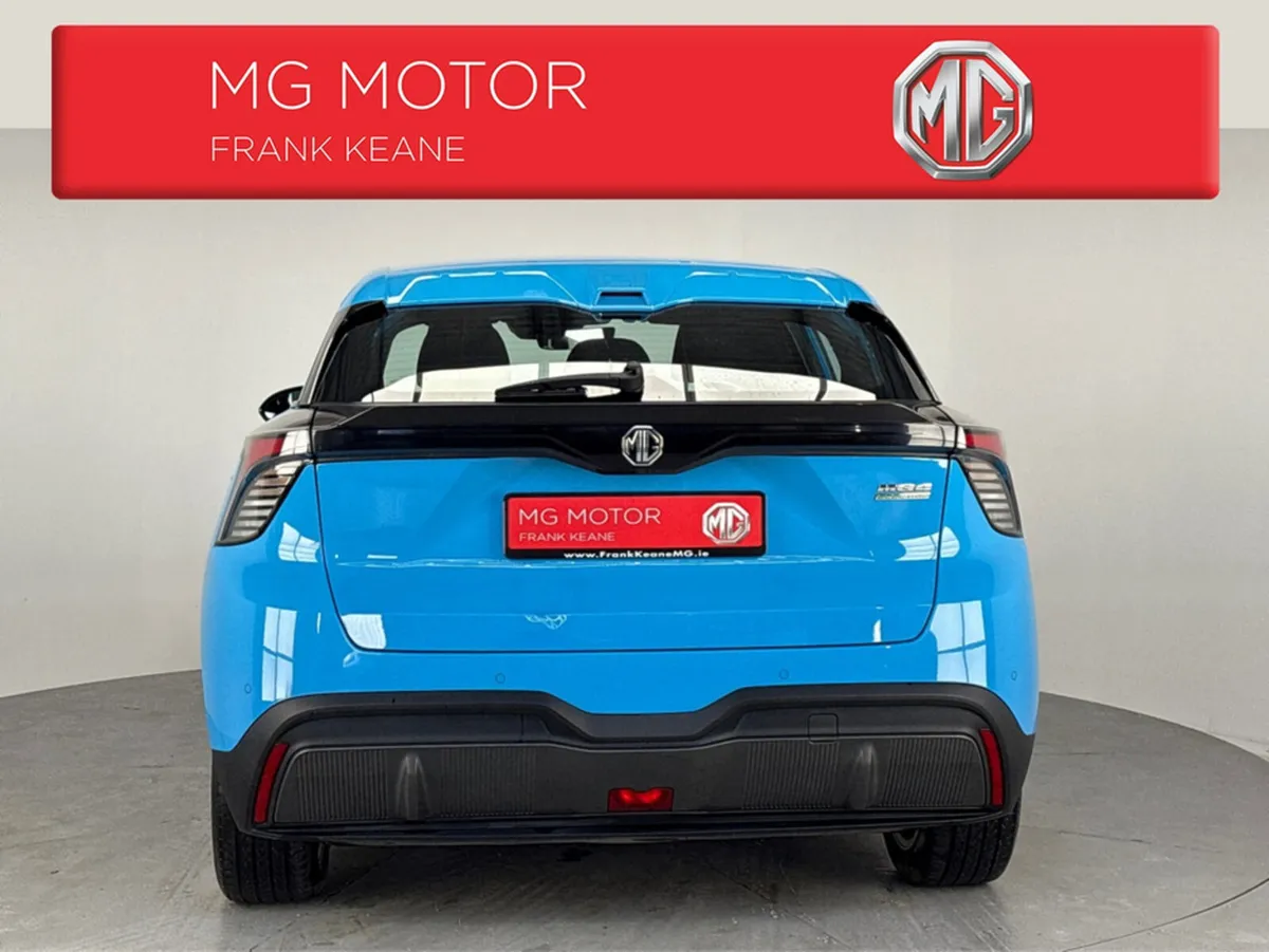 MG 4 EXCITE  SR**BLACK CLOTH SEATS**DRIVE MODES**E - Image 4